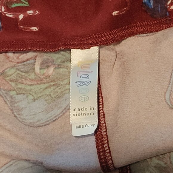 LuLaRoe TC Tall & Curvy Women’s Plus Leggings Red Blue Bows Holiday Christmas - Picture 5 of 16